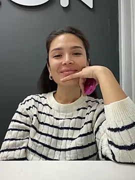 Snapshot of Sweet_Lollypop chatting on October 14, 6:49 am Sweet Lollypop online show from October 14, 6:49 am