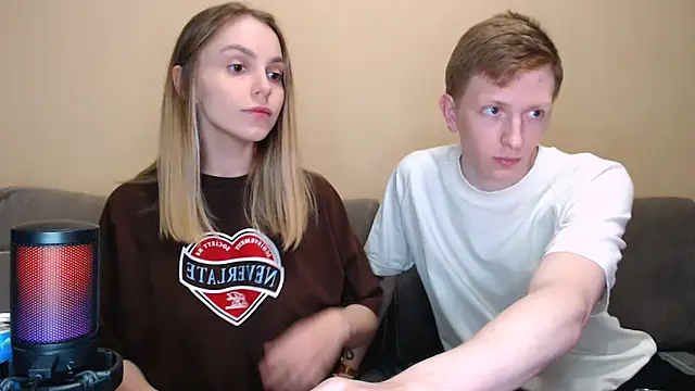 juliaanddima online show from May 30, 10:38 pm