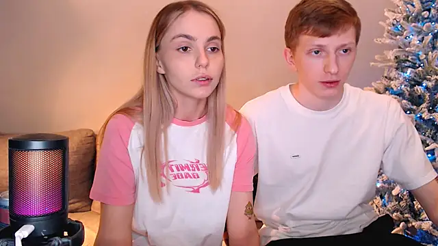 juliaanddima online show from December 21, 10:46 pm