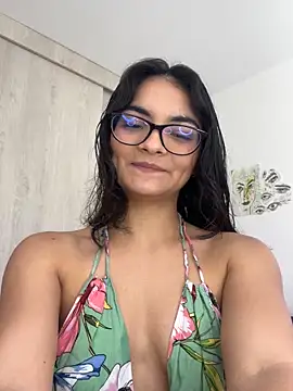 Cat2525 online show from October 25, 9:10 pm