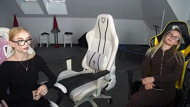 Amelia Blaze online show from October 16, 10:40 am