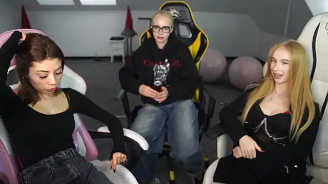 Amelia Blaze online show from October 15, 10:40 am