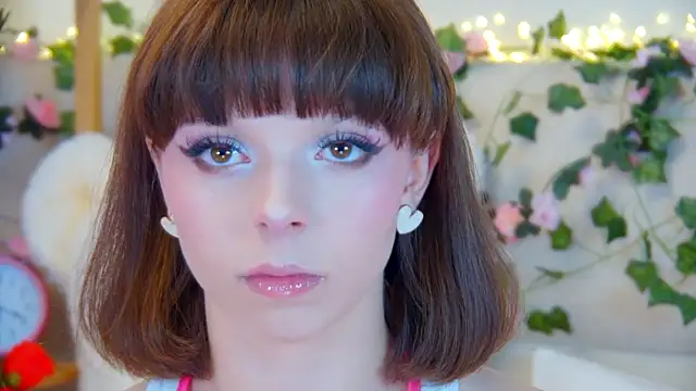 ElisabethDavis online show from March 28, 3:22 pm