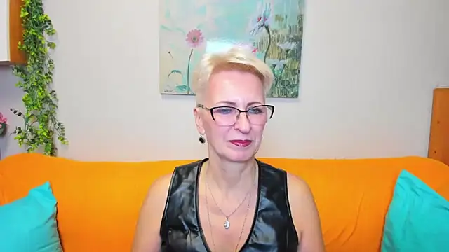 iamyourdream89 online show from November 4, 7:52 pm