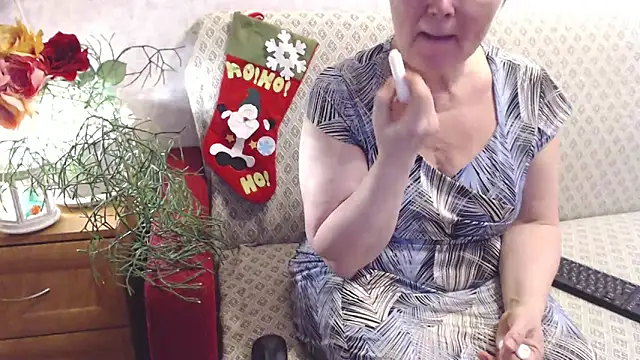 zarinafonliberman online show from December 14, 6:25 pm