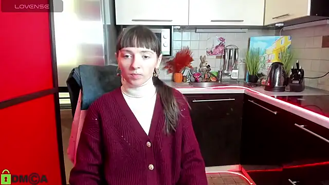 TayanaJons online show from January 9, 8:30 am