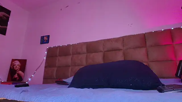  sex mia online show from September 24, 7:35 pm