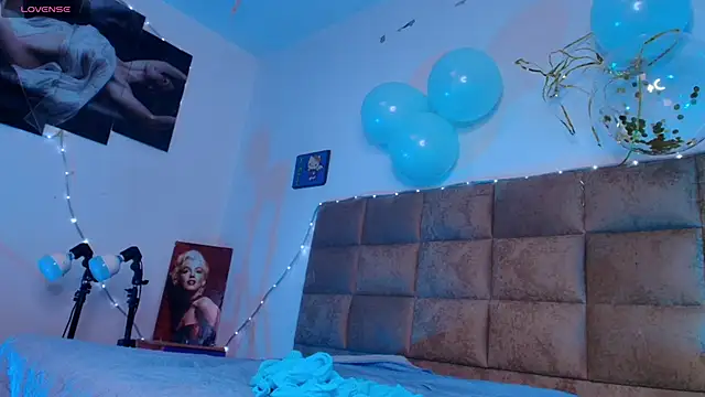  sex mia online show from October 3, 7:19 pm