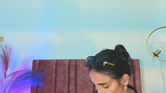 Snapshot of Nina_Cavaali chatting on September 20, 7:01 pm Nina Cavaali online show from September 20, 7:01 pm