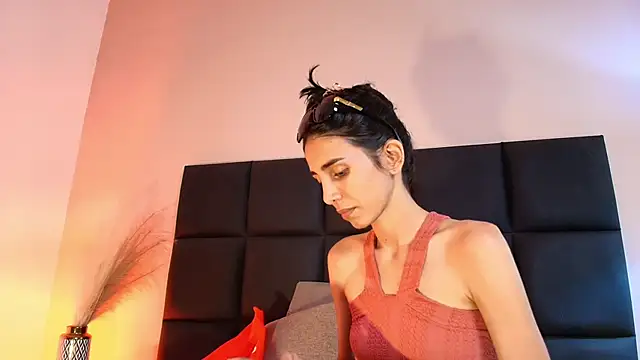 Snapshot of Nina_Cavaali chatting on September 15, 6:37 pm Nina Cavaali online show from September 15, 6:37 pm