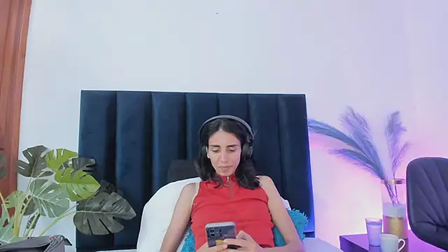 Snapshot of Nina_Cavaali chatting on September 12, 6:26 pm Nina Cavaali online show from September 12, 6:26 pm