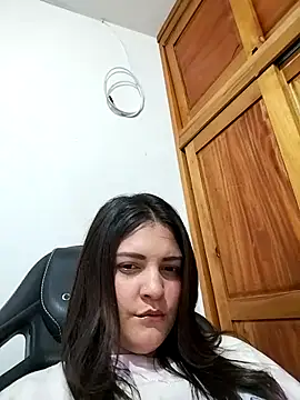 Mia Hampton online show from December 2, 11:18 pm