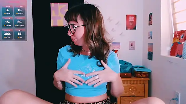 Cosmo Riri online show from April 3, 4:32 am