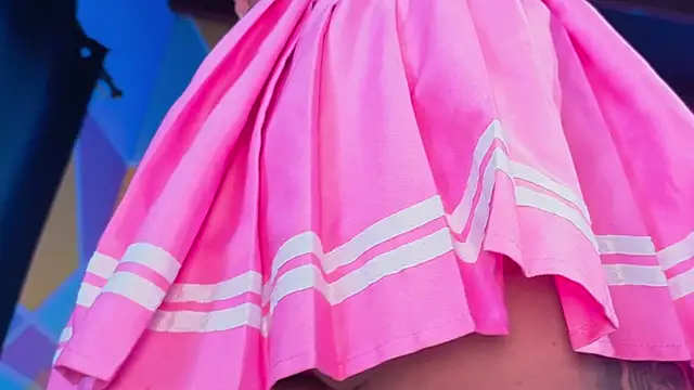 Cuttiealice online show from September 12, 5:53 pm