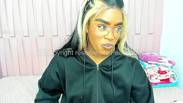 peachbrii online show from September 23, 1:53 pm