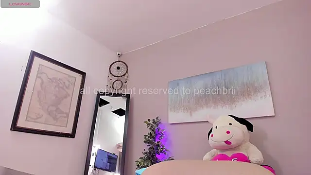 peachbrii online show from May 30, 12:58 pm