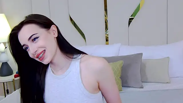 Betty Bridge online show from April 9, 2:47 am