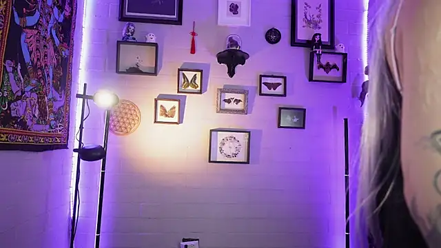 insania 9999  online show from February 9, 3:47 pm