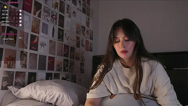 itssophiie online show from October 2, 7:08 pm