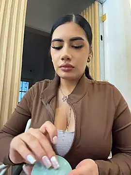 clarachanelricek online show from April 17, 8:22 pm