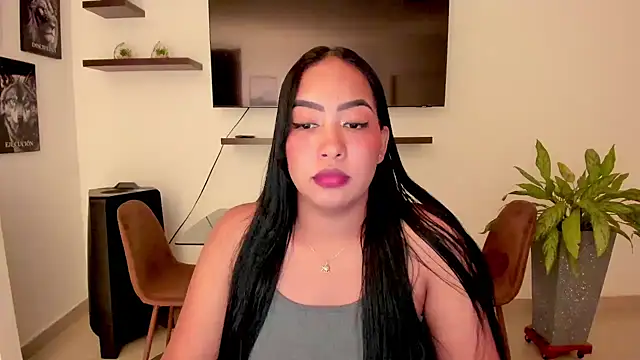 brunetenikole02 online show from September 23, 1:59 am