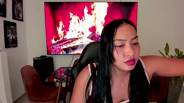 brunetenikole02 online show from October 16, 2:14 am