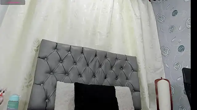 luna evaa online show from October 17, 1:58 pm