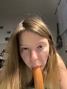 kimczii online show from May 28, 6:22 am