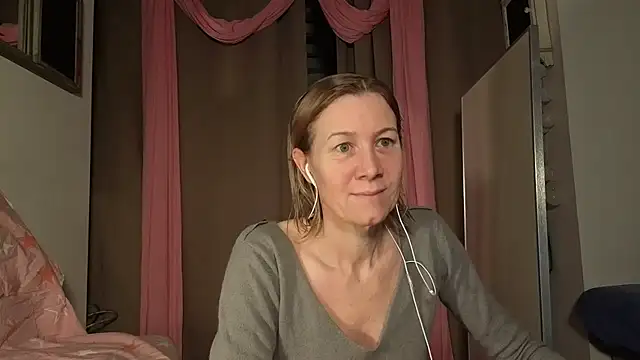 Lola Belgium online show from February 3, 7:13 am