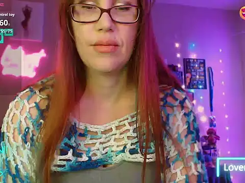 EmmaIsHere online show from February 3, 4:12 pm