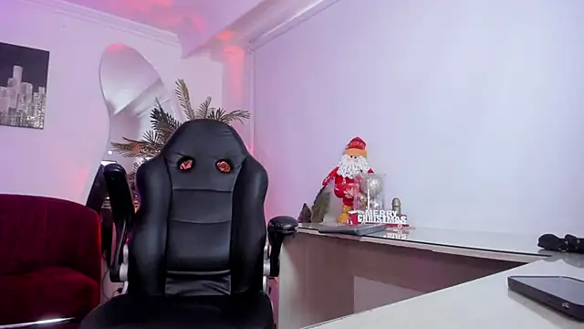 Meghan320 online show from November 26, 11:44 am