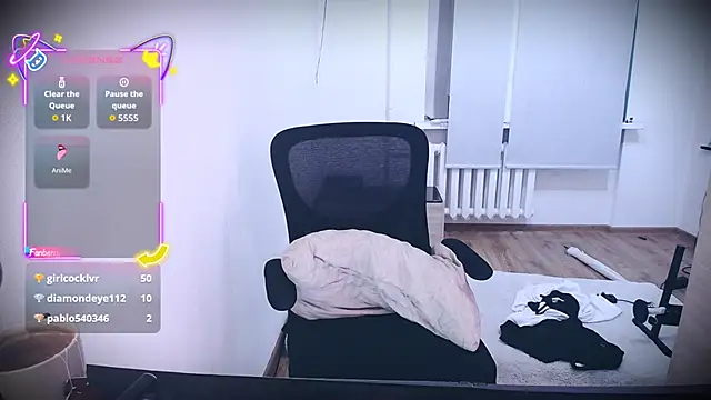 Littlepinkcat online show from January 15, 1:06 pm