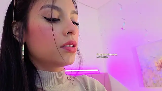 PIA STONE online show from November 20, 8:10 pm