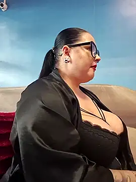 GeorgiaLerox online show from April 17, 1:02 pm