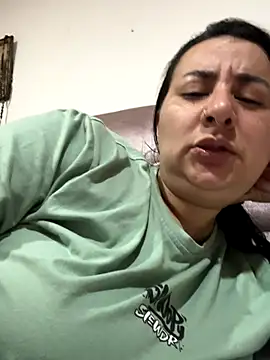 Abril Luv online show from October 27, 1:34 am