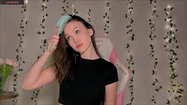 Amelia Lein online show from November 25, 1:41 am