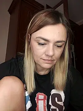 KrissSexi online show from September 14, 5:05 am