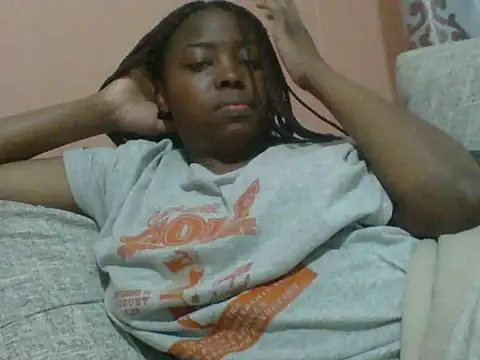 Neith online show from October 19, 7:49 pm