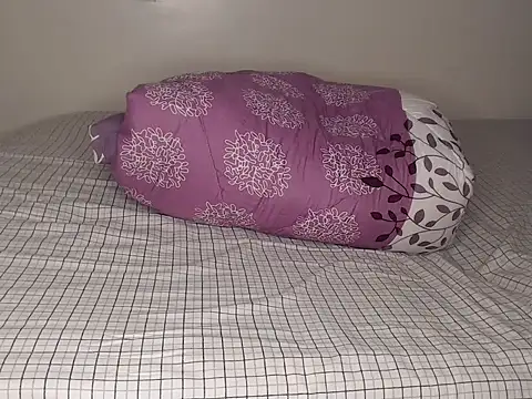 judyshinel20 online show from September 9, 1:33 pm