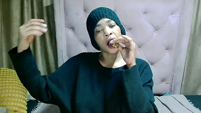 AFRICANGODDESSXXX online show from April 26, 9:23 pm