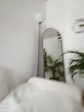 MIYESSI online show from February 13, 8:43 pm