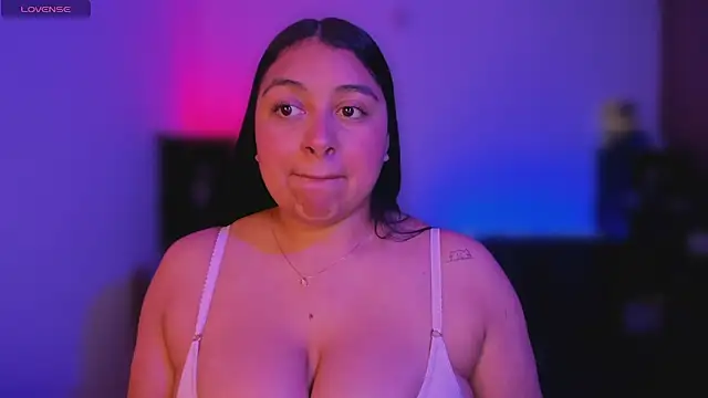 Soysofiarodrigu online show from December 18, 11:31 pm