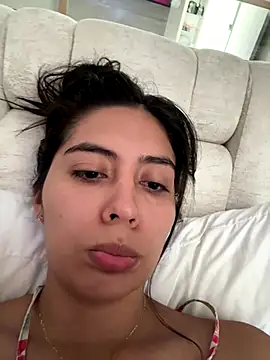 Snapshot of Sophie__Foxxx chatting on October 20, 3:59 pm Sophie Foxxx online show from October 20, 3:59 pm