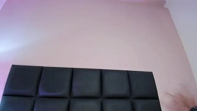 NoraDasilva online show from April 11, 11:19 pm