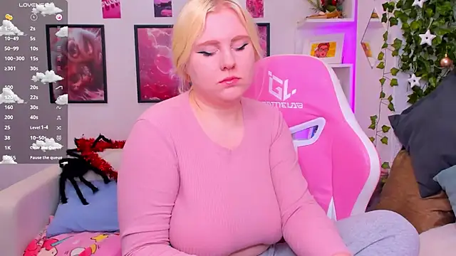 art lovee online show from December 22, 2:26 am