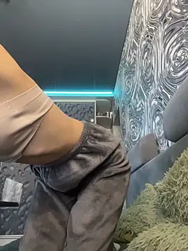 Queen of pain online show from February 4, 6:49 am