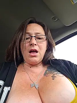 angelbaby1998 online show from May 8, 9:38 pm