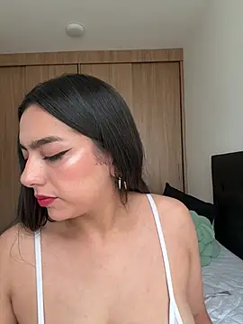 Nicollemays online show from April 9, 6:02 pm