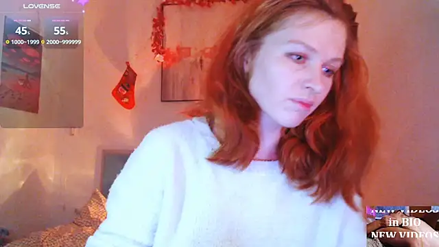 Cassie Wild online show from December 17, 1:37 pm