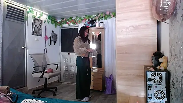 Snapshot of Samara_Beltran chatting on September 26, 2:09 am Samara Beltran online show from September 26, 2:09 am